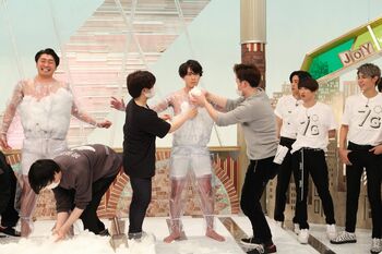 Snow Man“だて様”こと宮舘涼太、パンイチでリアルスノーマン決定戦へ「僕は雪だるまになりたい」