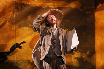 安田章大「気がつけば知らない時空にタイムトリップしていく」主演舞台「リボルバー～誰が【ゴッホ】を撃ち抜いたんだ？～」が開幕！