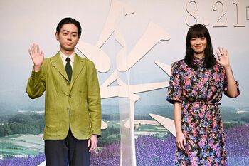 小松菜奈、3度目の共演の菅田将暉は「良いお父さんになりそう」