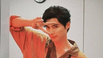 本田響矢 ファンミのオフショットを大公開！おちゃめ写真にキュンキュン不可避…BLドラマで共演の鈴木康介とのハグショットも