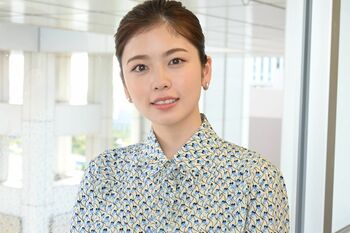 小芝風花 初のエンタメプレゼンターで手汗！「軽部さんが終わったら、私だ。落ち着け、落ち着け」