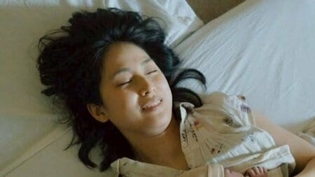 第3子女児を自宅出産！本仮屋リイナ 生まれたばかりの我が子を抱える姿公開 家族が見守る尊さあふれたショットの数々に「自然と涙が」と反響