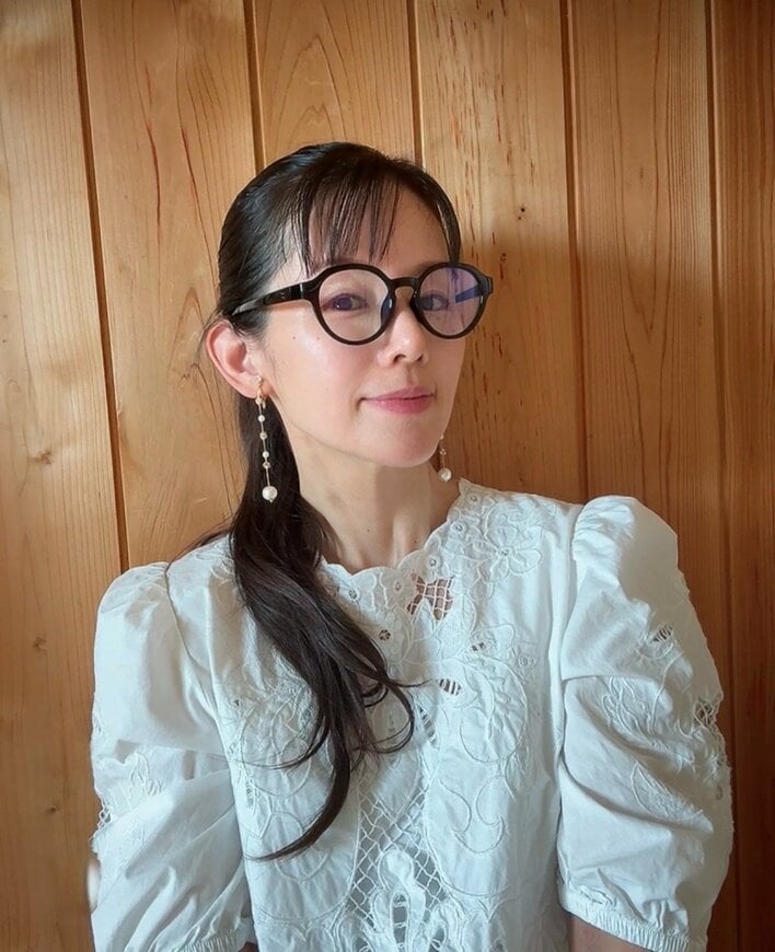 小西真奈美(47)「老眼きたー？！」目のケア方法を紹介！眼科受診の結果