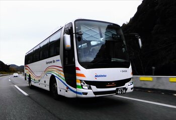 ～高速バス福岡～下関線「ふくふく号」運行開始25周年～夏休み限定！「ふくふくこども300円キャンペーン」を実施します！