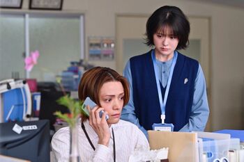 ＜試写室＞みんな大好き！亀高先生と早坂ちゃんが素晴らしい。関係性の揺らぎを描いてみせることで愛すべき二人として改めて認識