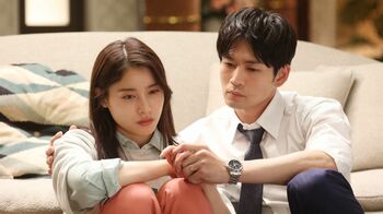 佐都（土屋太鳳）と健太（松下洸平）の誕生日旅行が…『やんごとなき一族』第3話予告