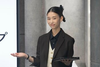 森川葵＆藤井流星らが“スティンガースルーム”で初顔合わせ！座長の凛々しいリードでチームワークができ上がっていく様子を目撃