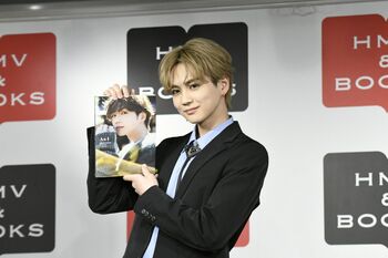 吉野北人 1st写真集発売で明かした“男磨き”「次作では、大胆に脱いでみたい」