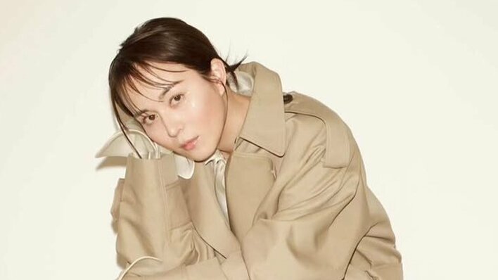 比嘉愛未が黒ミニ丈ドレスで圧巻の美脚披露！「言葉が出ない」日々のトレーニングで磨き上げた美ボディに称賛の声