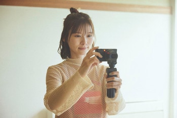 朝日奈央「実は、あれこれ考えてしまうタイプ」松子（梅沢富美男）のように自然体で人との距離を縮められるのは「本当に羨ましい」