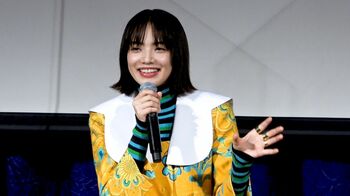 小松菜奈が撮影終了後に“切る”ものは？宮沢氷魚は毎日スーパーへ…