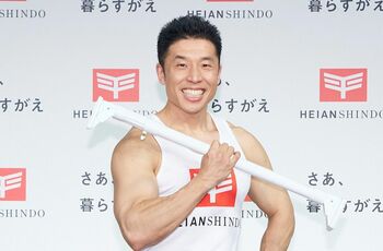 なかやまきんに君 今年の2月9日は「筋肉の日」理由に会場が納得の拍手