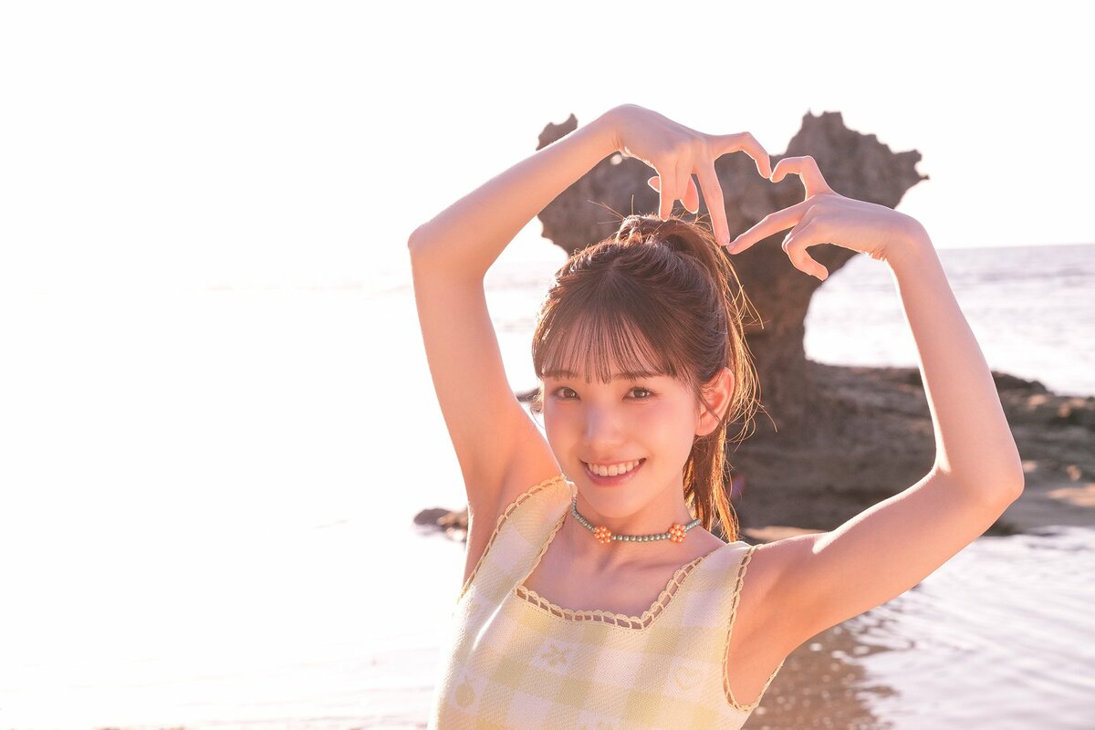 私立恵比寿中学・桜井えまさんの1st写真集の先行カットが解禁！10代