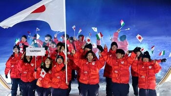 日本選手団の“粋な心遣い”シーンを海外メディアが絶賛 ！「日本は常に先を行っている」世界のメダリストも称賛したその場面とは…【ミラノ・コルティナ五輪】