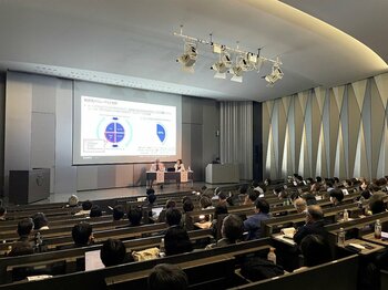 明治大学ビジネススクールが、ソニーグループCSO 御供俊元特別招聘教授による公開講座を開催