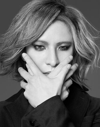 YOSHIKI 過労で倒れ入院　ドジャースタジアムでピアノ演奏から帰国後  現在は検査受けながら休養中