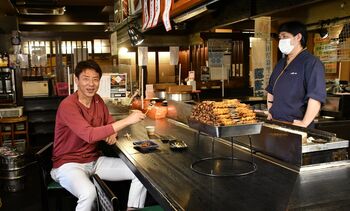3日間かけて焼く“サクサクもちもち”な焼き鳥に松岡修造が「はい、おめでとう！」とエール