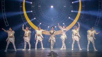 Travis Japan 最終話！「メンバーの存在が有り難い」ステージ本番の裏側完全密着