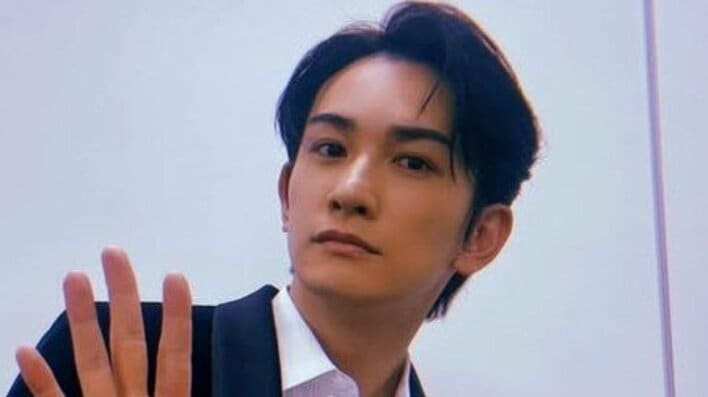 【画像5枚】「町田くんの表情がすごく柔らかい！」町田啓太 竹内涼真撮影の貴重なオフショット公開！クールな表情から柔らかな表情まで収めた写真を見る