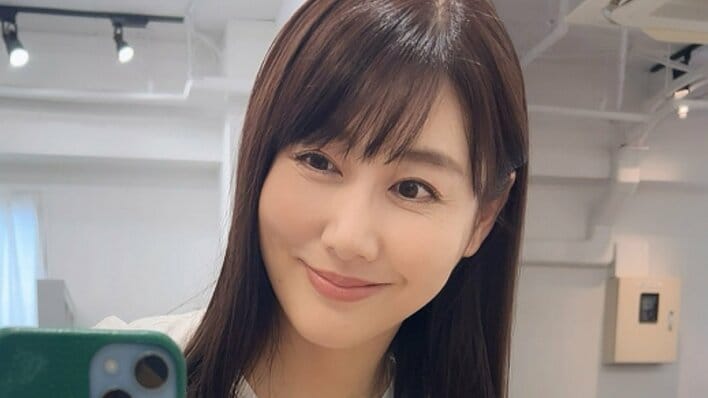 安めぐみ 10歳長女＆1歳次女 歳の差姉妹の手繋ぎショット披露！頼もしい背中を追いかける小さな妹の姿に「すっかりお姉ちゃん」と反響