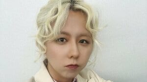 「天然っぷり発揮」ミセス・藤澤涼架 リハ前のナチュラル姿公開！“ツッコミどころ満載”な1日の終わりに見せたミスに「そんなとこもキュート」