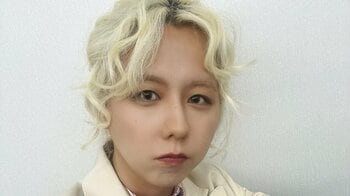 「天然っぷり発揮」ミセス・藤澤涼架 リハ前のナチュラル姿公開！“ツッコミどころ満載”な1日の終わりに見せたミスに「そんなとこもキュート」