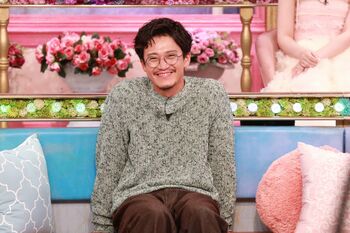 小栗旬「20代で事務所の全員をハワイへ」「ギャラの半分以上は差し入れに」ケタ違いの太っ腹伝説！