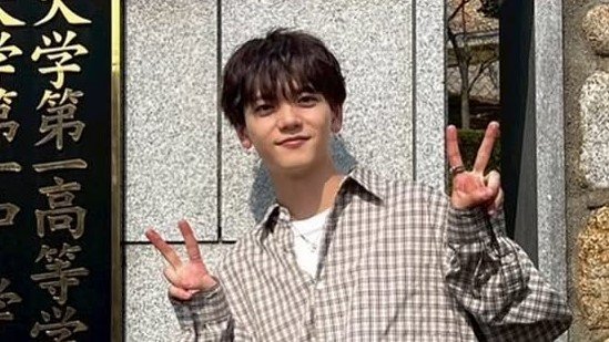 「もぐもぐそた癒し」中島颯太 久しぶりの母校“凱旋”を報告！うれしそうにはしゃぐ姿に「写真から楽しいの伝わる」「幸せそう」