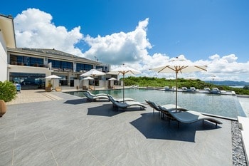 【沖縄古宇利島 One Suite THE GRAND】大人への一歩を感じる夏旅、静かな沖縄時間を｜夏休み限定「中学生無料プラン」を販売開始