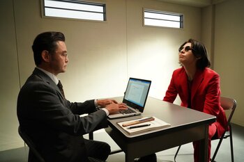 「THE JOKER」に警察の捜査が！カヲル（ラウール）も事情を聴かれていると知った愛実（木村文乃）は…『愛の、がっこう。』第9話予告