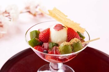 あまおう×抹茶が織りなす、春限定の和パフェ『桜恋』登場