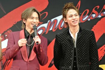 「とんでもない迷惑を…」と恐縮しきりの上田竜也に、堂本光一「お互い若かった」と笑顔