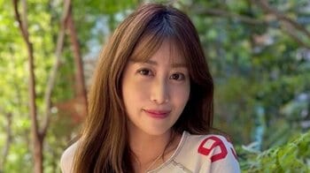 中川安奈 ボディーラインくっきりの春コーデを披露！「ウエストの細さがスゴイ」デート気分を味わえるショットの数々に絶賛の嵐