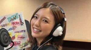 1歳我が子が食べてくれない！真野恵里菜 ピンチを救ったパンを披露！「母にとってもヒーロー」庭で愛犬がパンに熱視線を送る様子も