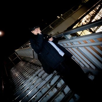 シンガーソングライター 入江陽、連続リリースの2作品目「背中」を12/17(水)にリリース！