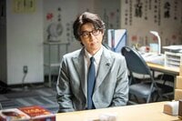 高橋一生が石原さとみ演じる女ルパンとだまし合い！約9年ぶりのフジテレビ連ドラ出演で、与党の金庫番議員役に『ポリティカルパン』
