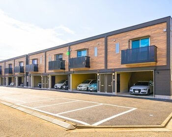 入居率98%を誇るプレミアムガレージハウス関東エリア5物件、同時期に完成