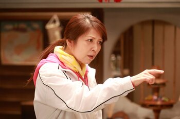 飯島直子が演じる水谷典子の“これまで”をプレイバック！ファンキーな夫・広行（浅野和之）との紆余曲折　月9ドラマ『続・続・最後から二番目の恋』