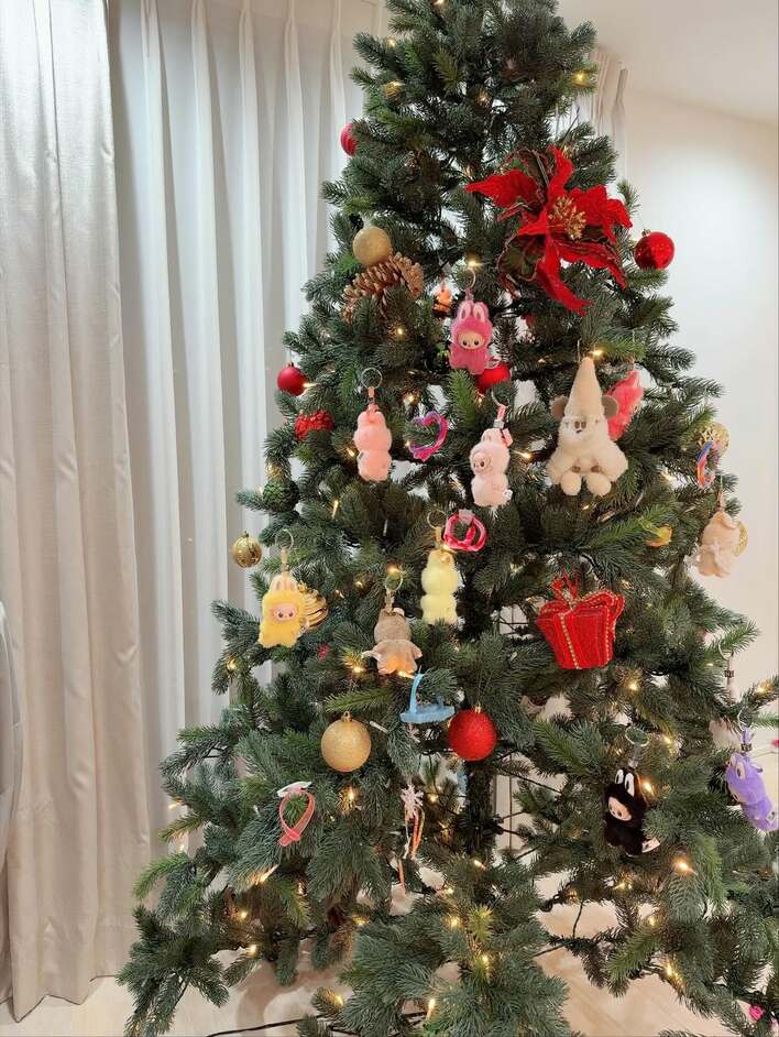 川崎希 広々自宅に“ラブブツリー”設置でクリスマス仕様に！子供のため