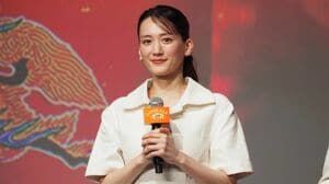 綾瀬はるか 自身のサインは「子どもっぽい」鈴木亮平＆浜辺美波のサインに憧れ！？鈴木から「クマちゃんの顔が足してある」と暴露される