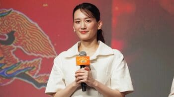 綾瀬はるか 自身のサインは「子どもっぽい」鈴木亮平＆浜辺美波のサインに憧れ！？鈴木から「クマちゃんの顔が足してある」と暴露される