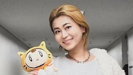 スーパーモデルみたい」紅白出場決定の氷川きよし リップ際立つ自撮り