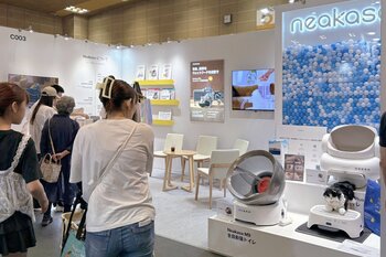Neakasa、「インターペット大阪2026」出展レポート｜新型全自動猫トイレとウェットフード自動給餌器を初披露