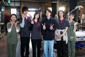 主題歌担当のimaseがスタジオ表敬訪問で松本若菜＆佐野晶哉が感激「珠玉のバラード。お目にかかれて光栄」『Dr.アシュラ』