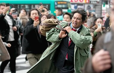 ま*も様 織田裕二 踊る大捜査線2 切抜 クリアファイル 青島刑事がキター！」「おかえり！」主演・織田裕二のクランクインに