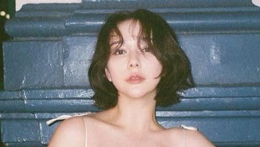 村重杏奈 「コアラ5分カンガルー3分」の分刻みオーストラリア旅を報告！“過去最大露出”の写真集オフショットに「最高すぎ！！！」「素敵」