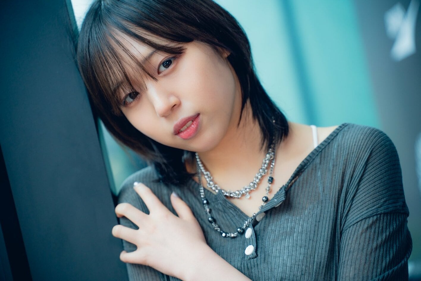 沢口靖子は絶賛、母は涙…注目のシンガーソングライター・十明 月9『絶対零度』で初主題歌「自分の曲が物語と溶け合った瞬間に感動した ...
