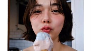 村重杏奈 “過去最大露出”で話題の写真集『あんな』の表紙カットを解禁！真っ赤なランジェリー姿でアンニュイな横顔に「絶景」「大人の女！」