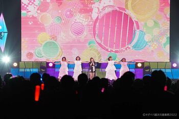 鬼頭明里は“電話予約”が苦手？「ネット予約できるお店を探すか、友だちに頼みますね」