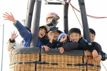 【佐賀市】空を飛んだ小学生が１万人を突破！！バルーン係留体験搭乗